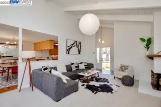 Photo #5: 41025536 Listing