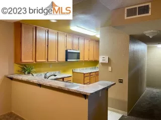 Photo #4: 41025537 Listing 