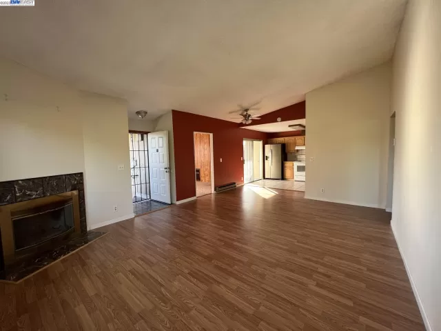 MLS: 41025586 Condo For Sale