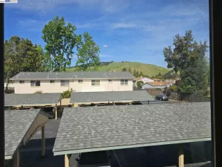 Photo #2: 41025667 Listing