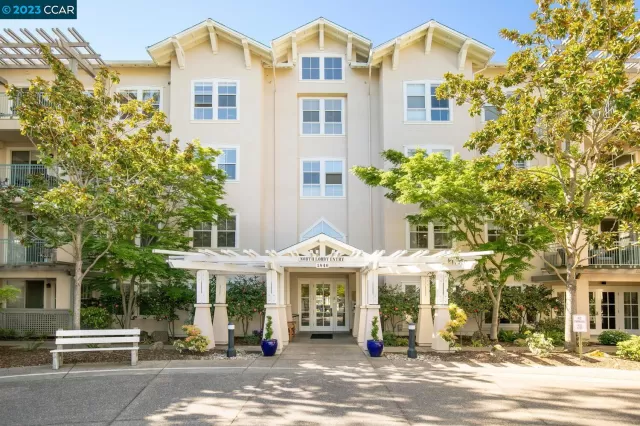 MLS: 41025680 Condo For Sale