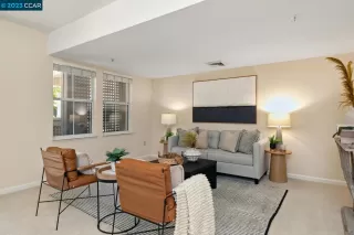 Photo #4: 41025680 Listing