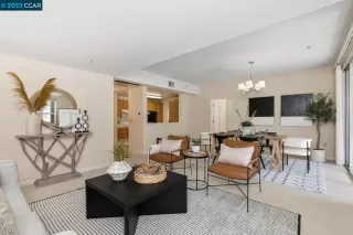 Photo #5: 41025680 Listing