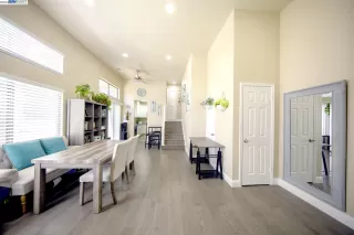 Photo #2: 41025701 Listing