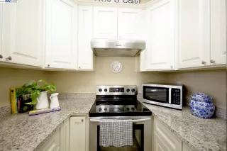 Photo #5: 41025701 Listing