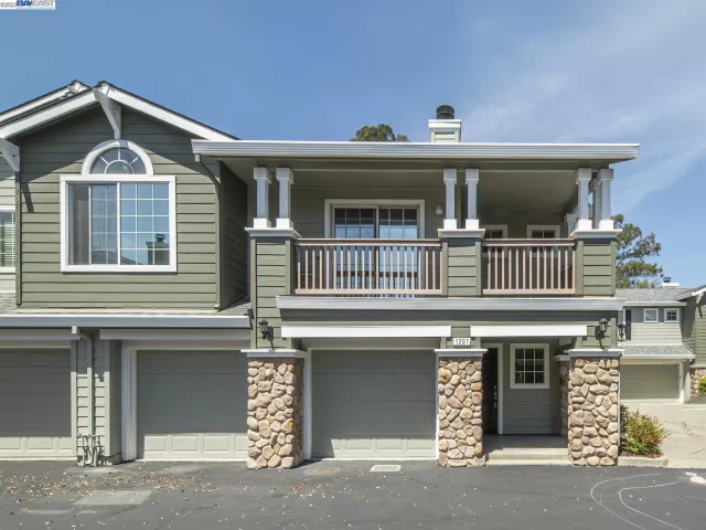 MLS: 41025719 Condo For Sale