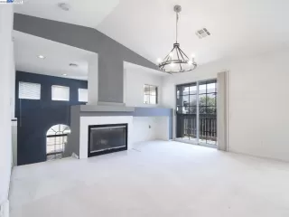 Photo #2: 41025719 Listing