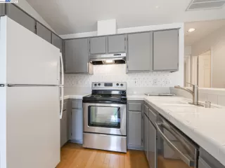 Photo #5: 41025719 Listing