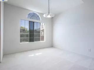 Photo #6: 41025719 Listing