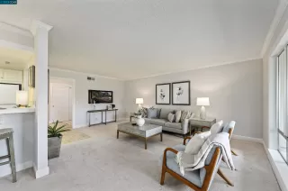 Photo #6: 41025734 Listing