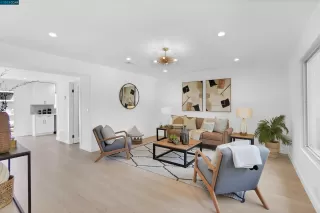 Photo #4: 41025779 Listing 