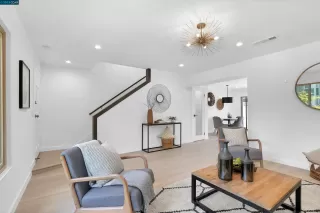 Photo #6: 41025779 Listing 