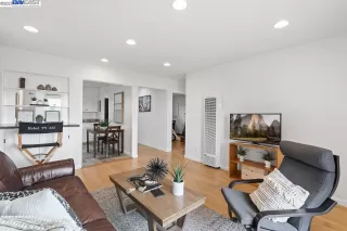 Photo #2: 41025803 Listing