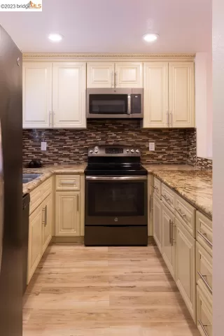 Photo #1: 41025810 Listing 