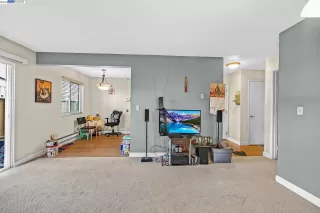 Photo #3: 41025818 Listing 