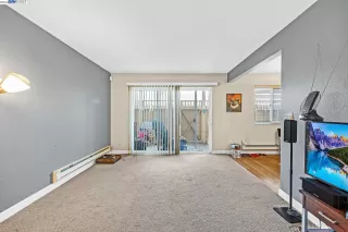 Photo #5: 41025818 Listing 