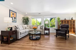 Photo #3: 41025937 Listing