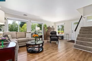 Photo #4: 41025937 Listing