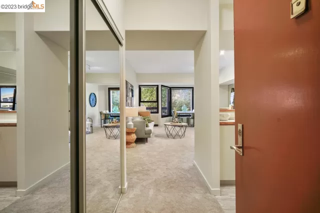 MLS: 41025940 Condo For Sale