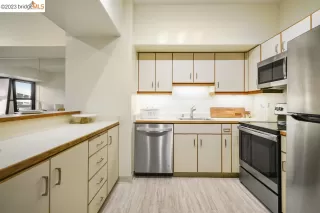 Photo #3: 41025940 Listing