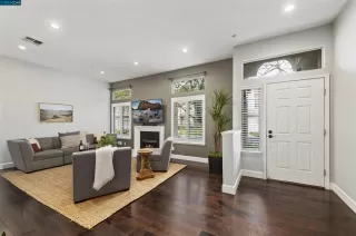 Photo #1: 41025975 Listing