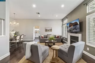 Photo #2: 41025975 Listing