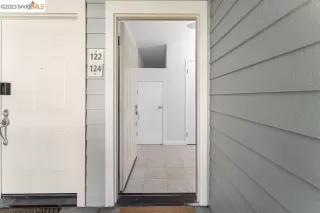 Photo #4: 41025981 Listing