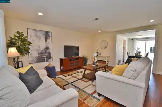 Photo #4: 41026054 Listing