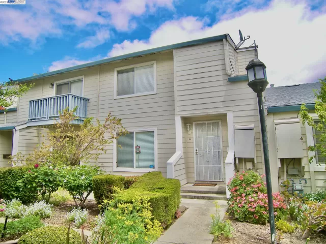 MLS: 41026057 Condo For Sale