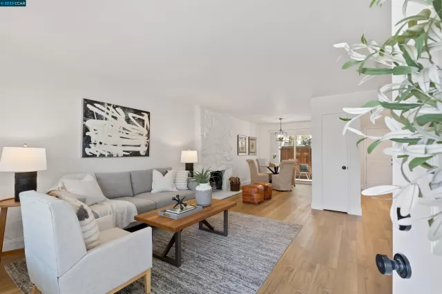 MLS: 41026072 Condo For Sale