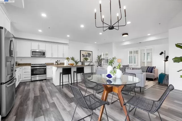 MLS: 41026178 Condo For Sale