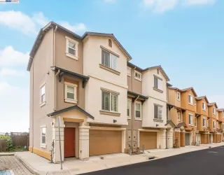 Photo #2: 41026178 Listing 