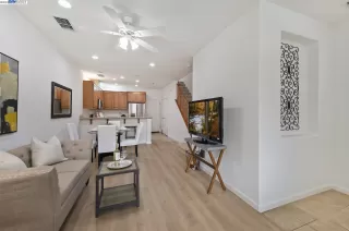 Photo #3: 41026180 Listing 