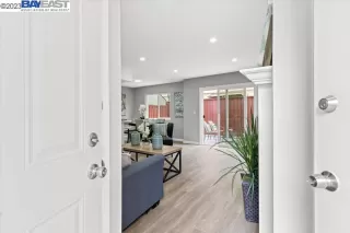 Photo #1: 41026228 Listing 