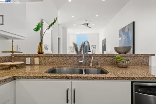 Photo #5: 41026290 Listing 