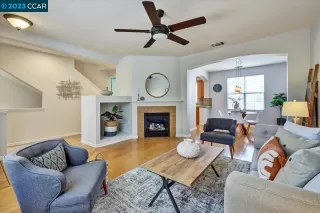 Photo #2: 41026533 Listing