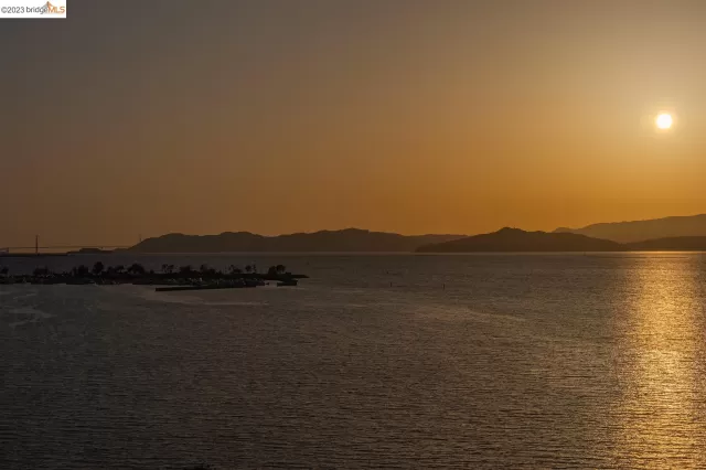 MLS: 41026602 Condo For Sale