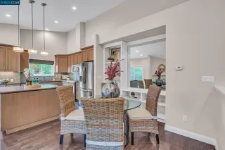 Photo #2: 41026610 Listing