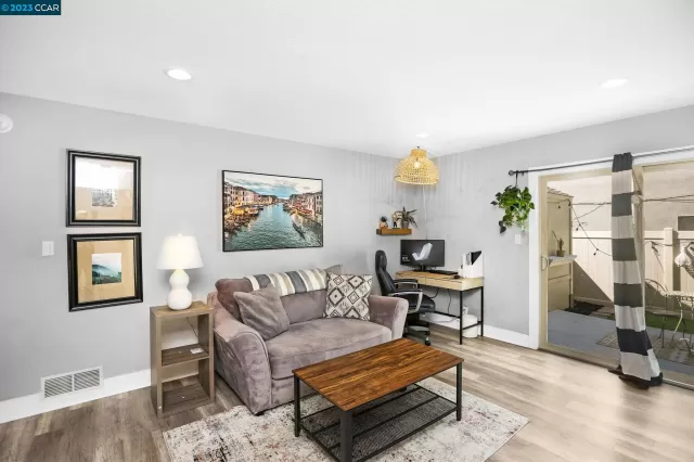 MLS: 41026704 Condo For Sale