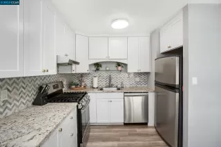 Photo #6: 41026704 Listing 