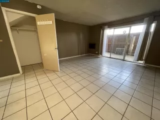 Photo #3: 41026778 Listing