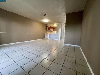 Photo #4: 41026778 Listing