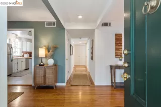 Photo #5: 41026779 Listing