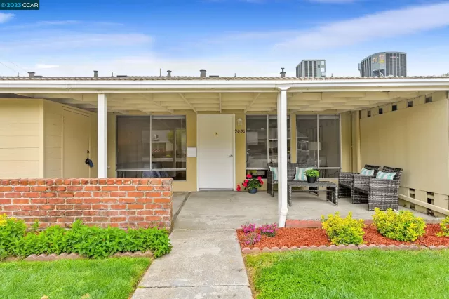 MLS: 41026822 Condo For Sale