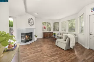 Photo #3: 41026833 Listing 