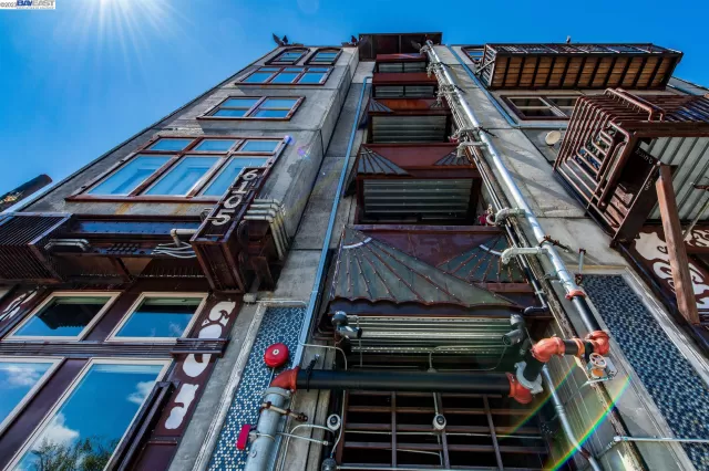 MLS: 41026969 Condo For Sale