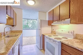 Photo #3: 41026993 Listing