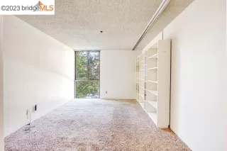 Photo #6: 41026993 Listing