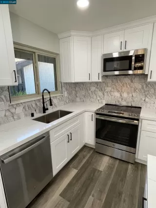 Photo #5: 41027006 Listing