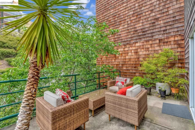 MLS: 41027023 Condo For Sale